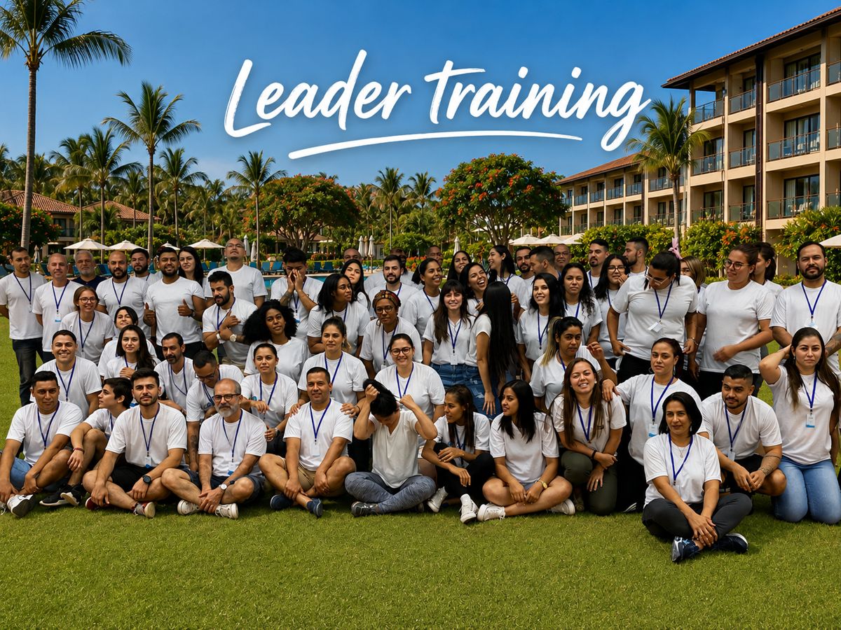 Turma do Leader Training reunida em um resort
